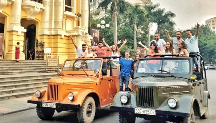 Passeio de jipe em Hanói